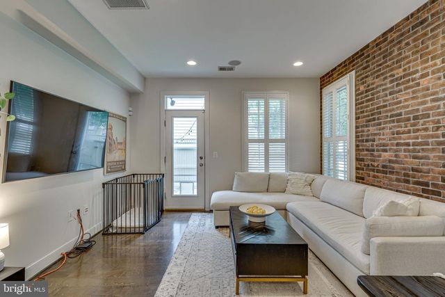 944 N COLUMBUS ST, Alexandria, VA 22314