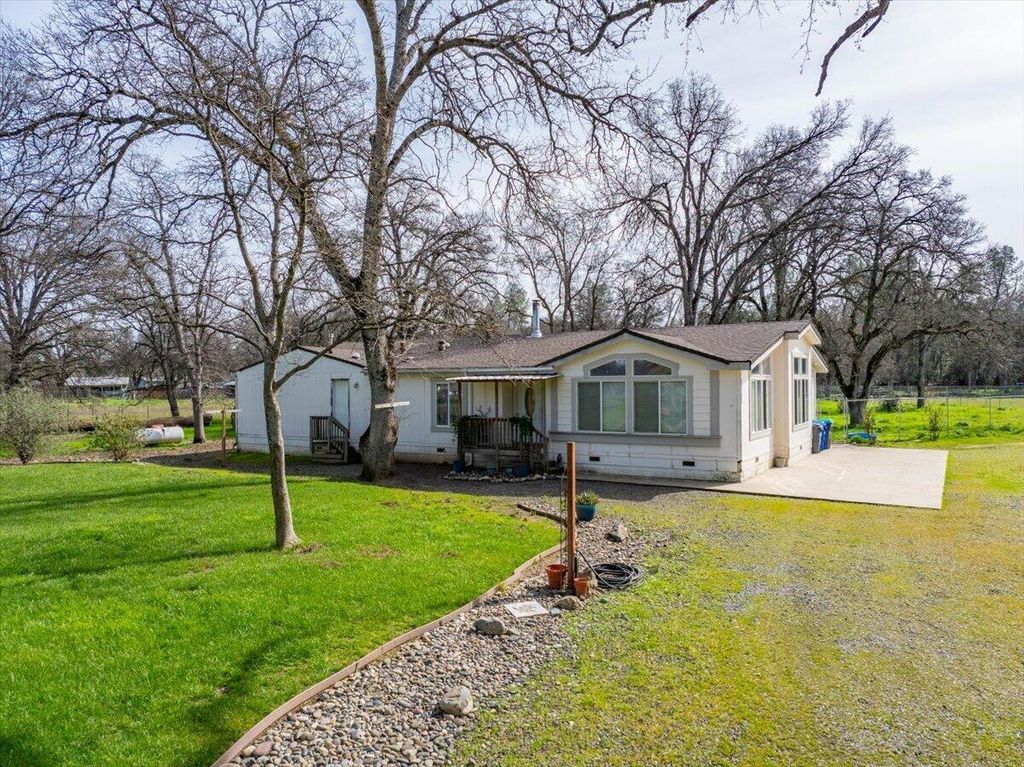 18615 Bowman Road, Cottonwood, CA 96022