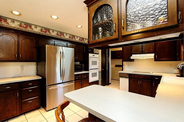 1823 W Rose Oak Drive, Mustang, OK 73064
