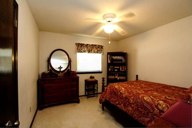 1823 W Rose Oak Drive, Mustang, OK 73064