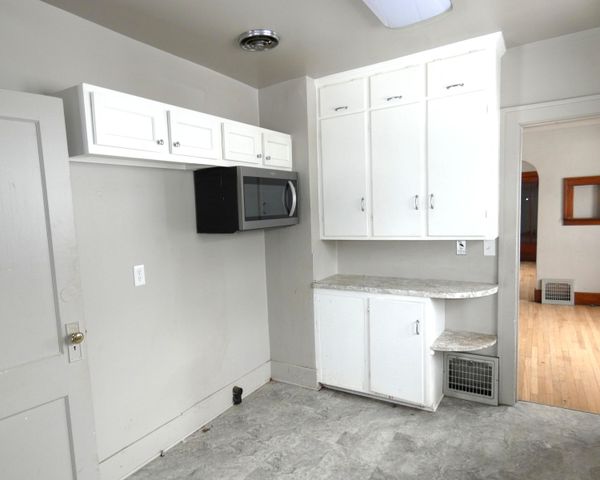 627 E Main Street, Benton Harbor City, MI 49022