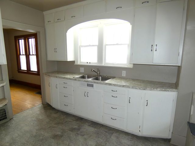 627 E Main Street, Benton Harbor City, MI 49022