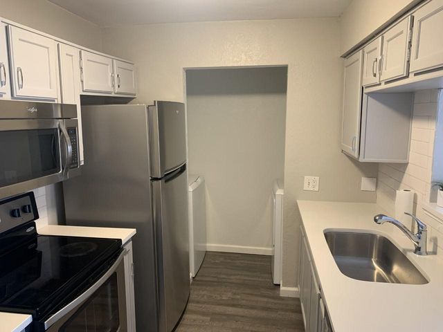 2400 Jupiter Road D2, Plano, TX 75074