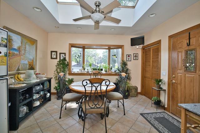 5974 W Miami Avenue, Chicago, IL 60646
