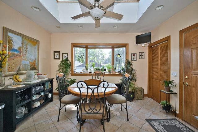 5974 W Miami Avenue, Chicago, IL 60646