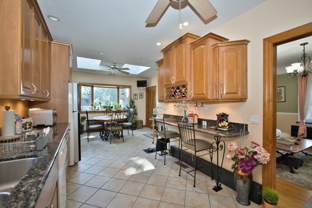 5974 W Miami Avenue, Chicago, IL 60646