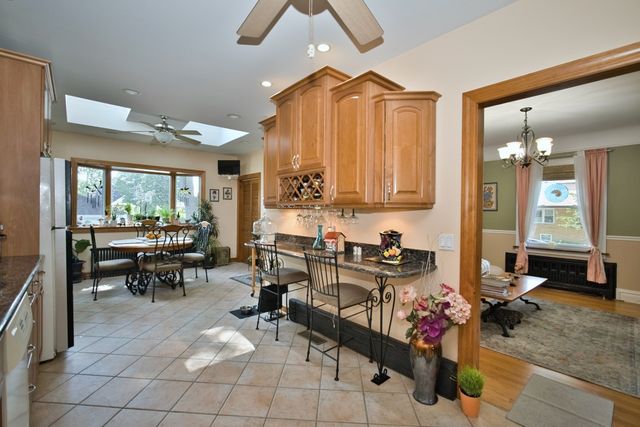 5974 W Miami Avenue, Chicago, IL 60646