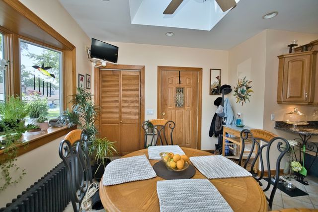 5974 W Miami Avenue, Chicago, IL 60646