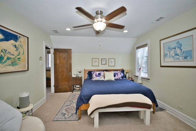 5974 W Miami Avenue, Chicago, IL 60646