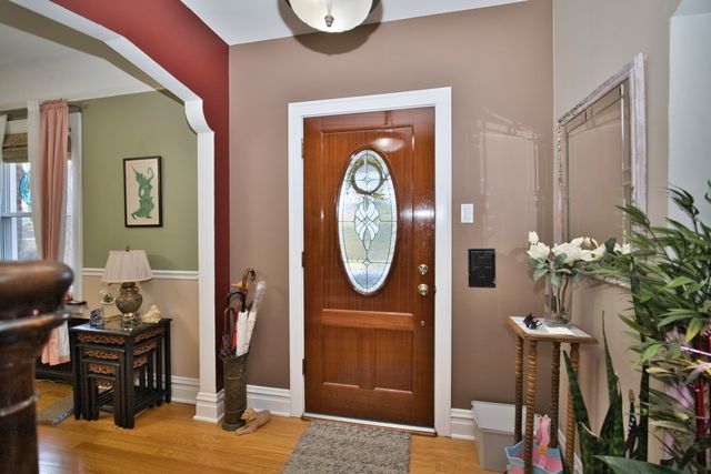 5974 W Miami Avenue, Chicago, IL 60646