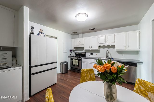 2144 W Whitton Avenue, Phoenix, AZ 85015