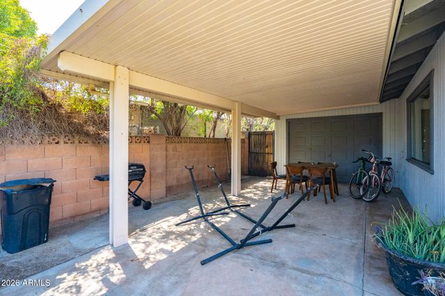 2144 W Whitton Avenue, Phoenix, AZ 85015
