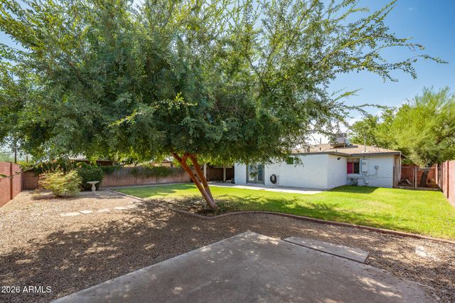 2144 W Whitton Avenue, Phoenix, AZ 85015