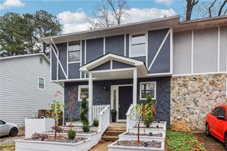 1138 Falling Water SE Drive, Smyrna, GA 30080