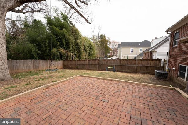 5305 FLANDERS AVE, Kensington, MD 20895