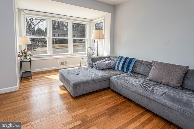 5305 FLANDERS AVE, Kensington, MD 20895