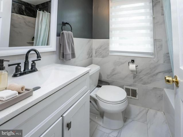 5305 FLANDERS AVE, Kensington, MD 20895