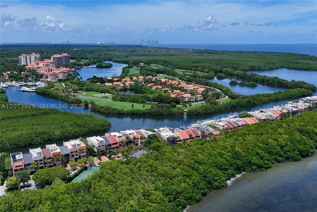 6200 SW 152nd St, Palmetto Bay, FL 33157