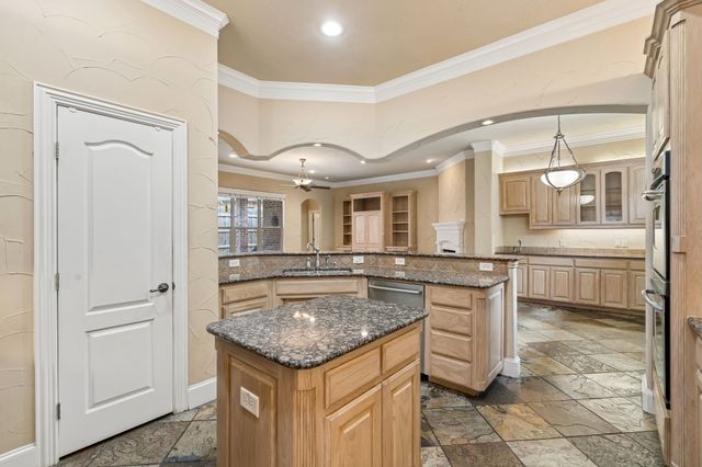3803 Park Flower Court, Arlington, TX 76017