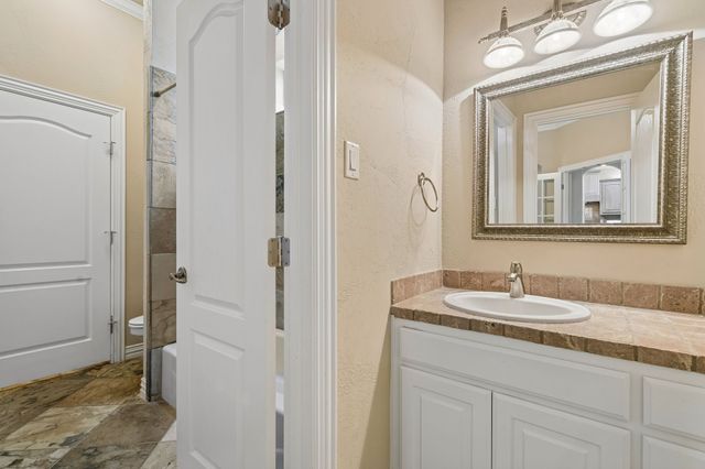 3803 Park Flower Court, Arlington, TX 76017