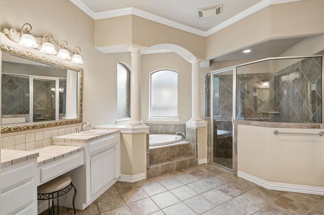 3803 Park Flower Court, Arlington, TX 76017