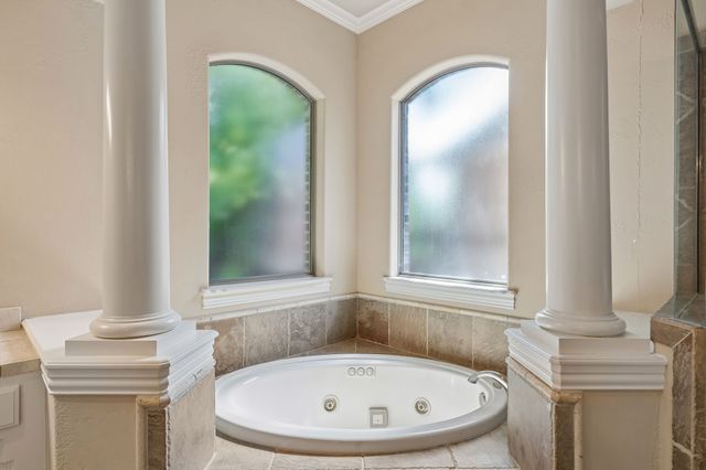 3803 Park Flower Court, Arlington, TX 76017