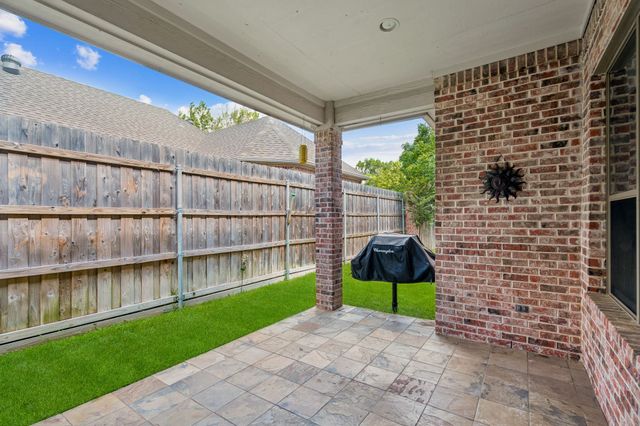 3803 Park Flower Court, Arlington, TX 76017