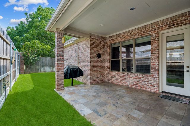3803 Park Flower Court, Arlington, TX 76017