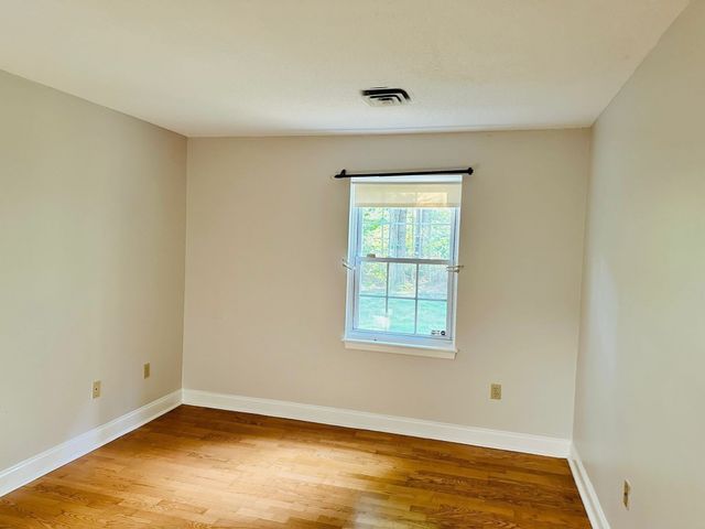 450 Brookside Dr B, Andover, MA 01810