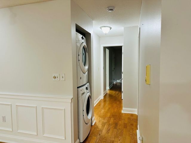450 Brookside Dr B, Andover, MA 01810