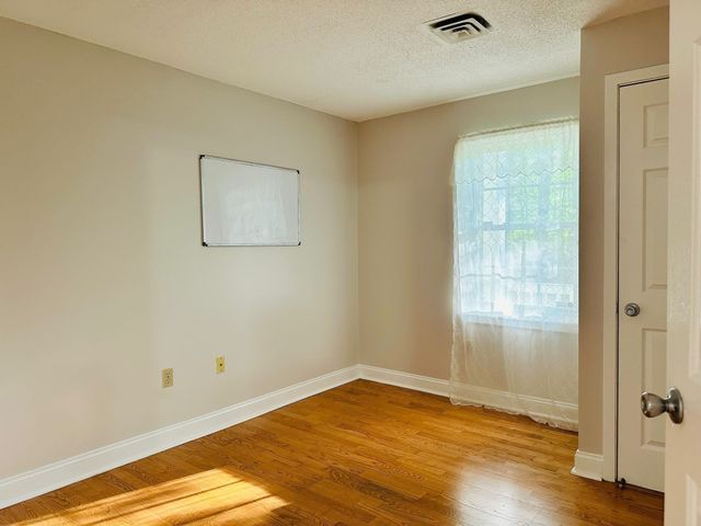 450 Brookside Dr B, Andover, MA 01810