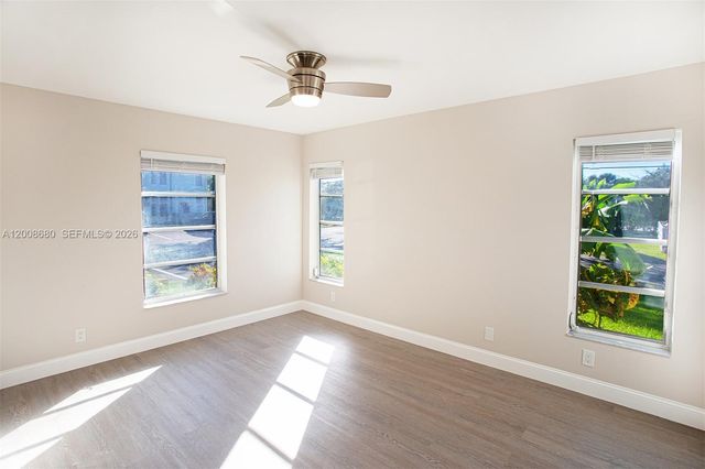 7527 S Oriole Boulevard 101, Delray Beach, FL 33446