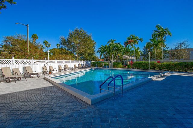 7527 S Oriole Boulevard 101, Delray Beach, FL 33446