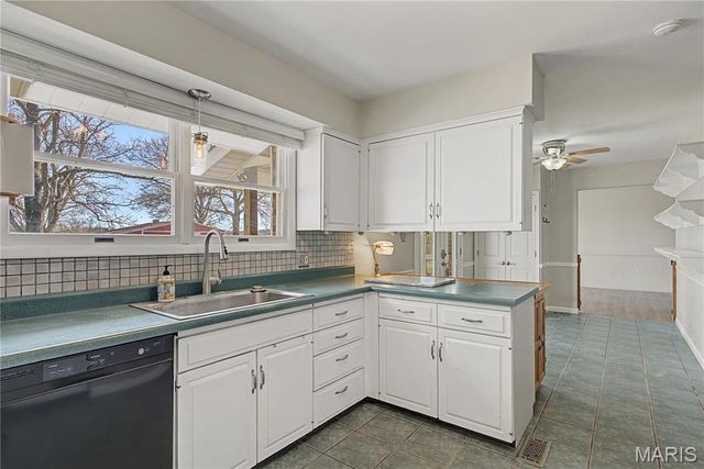 4212 Hueffmeier Road, Wentzville, MO 63385