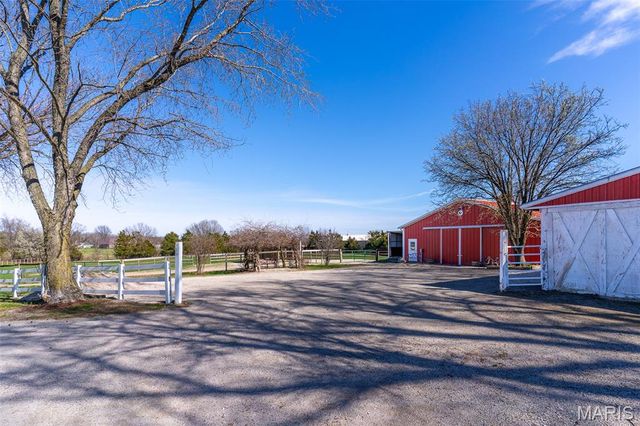 4212 Hueffmeier Road, Wentzville, MO 63385