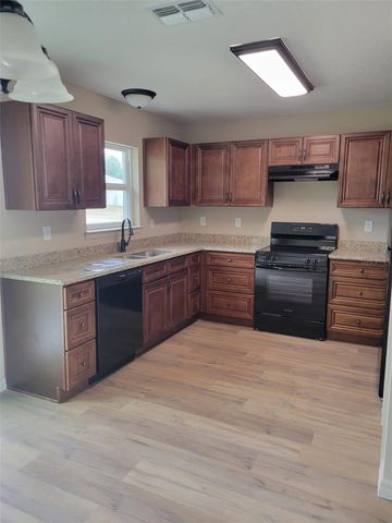 148 DOGWOOD DRIVE CIRCLE, Ocala, FL 34472