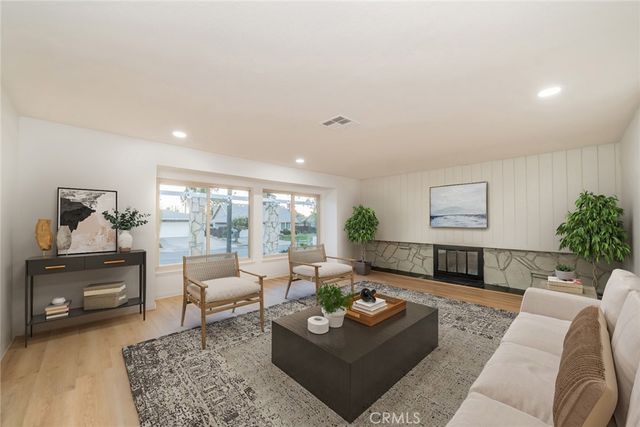 1270 N Rosalind Avenue, Rialto, CA 92376