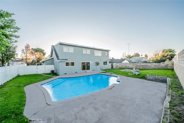 1270 N Rosalind Avenue, Rialto, CA 92376