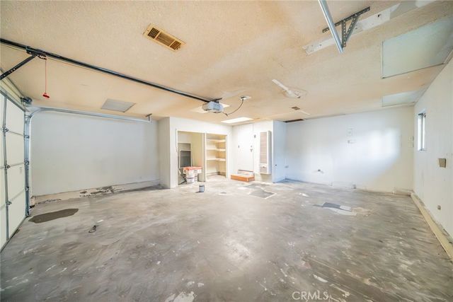 1270 N Rosalind Avenue, Rialto, CA 92376