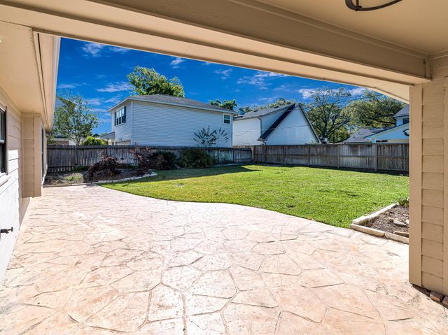 14735 Kellywood Lane, Houston, TX 77079