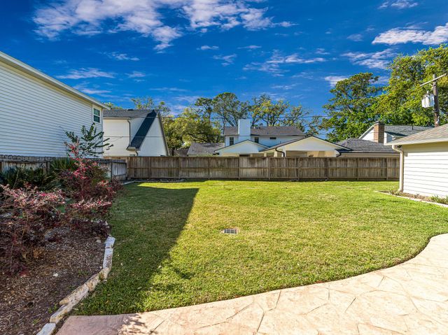 14735 Kellywood Lane, Houston, TX 77079