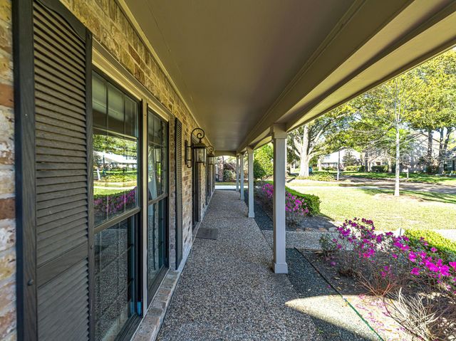 14735 Kellywood Lane, Houston, TX 77079