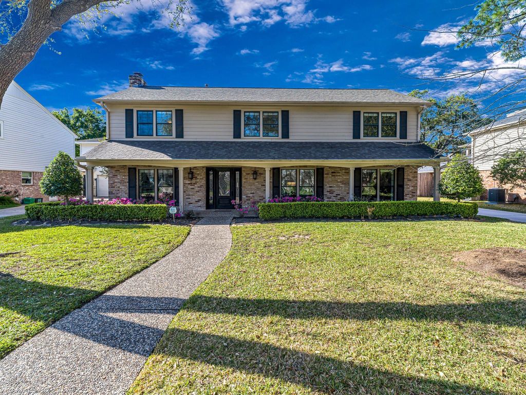 14735 Kellywood Lane, Houston, TX 77079