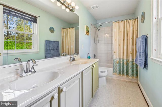 1102 CALLISTO CT, Gambrills, MD 21054