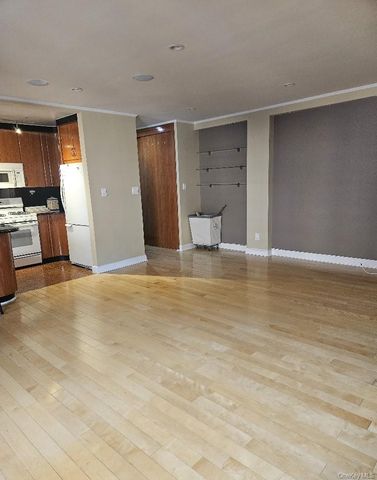 105-15 66 Avenue 3F, Forest Hills, NY 11375