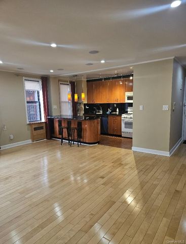 105-15 66 Avenue 3F, Forest Hills, NY 11375