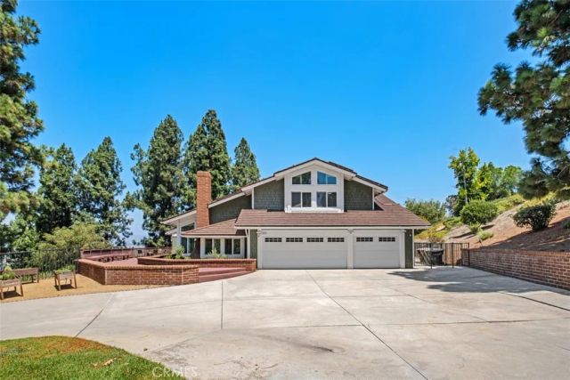 5780 E River Valley Trail, Anaheim, CA 92807
