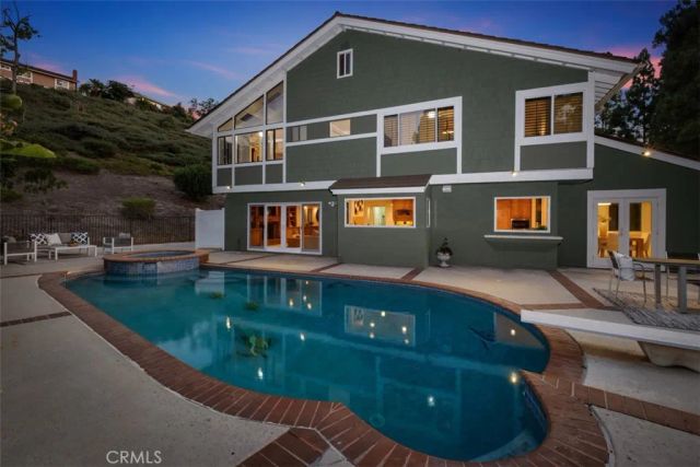 5780 E River Valley Trail, Anaheim, CA 92807