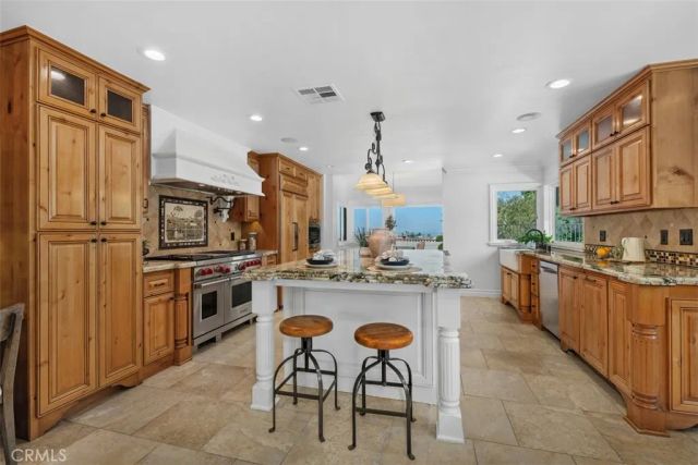5780 E River Valley Trail, Anaheim, CA 92807