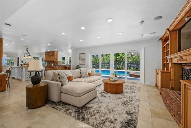 5780 E River Valley Trail, Anaheim, CA 92807